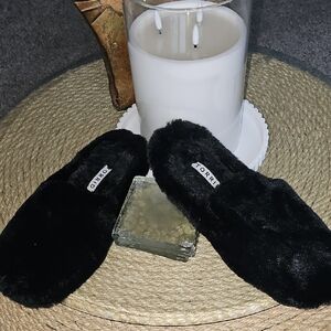 Torrid Black Plush Slippers 10 Wide Width